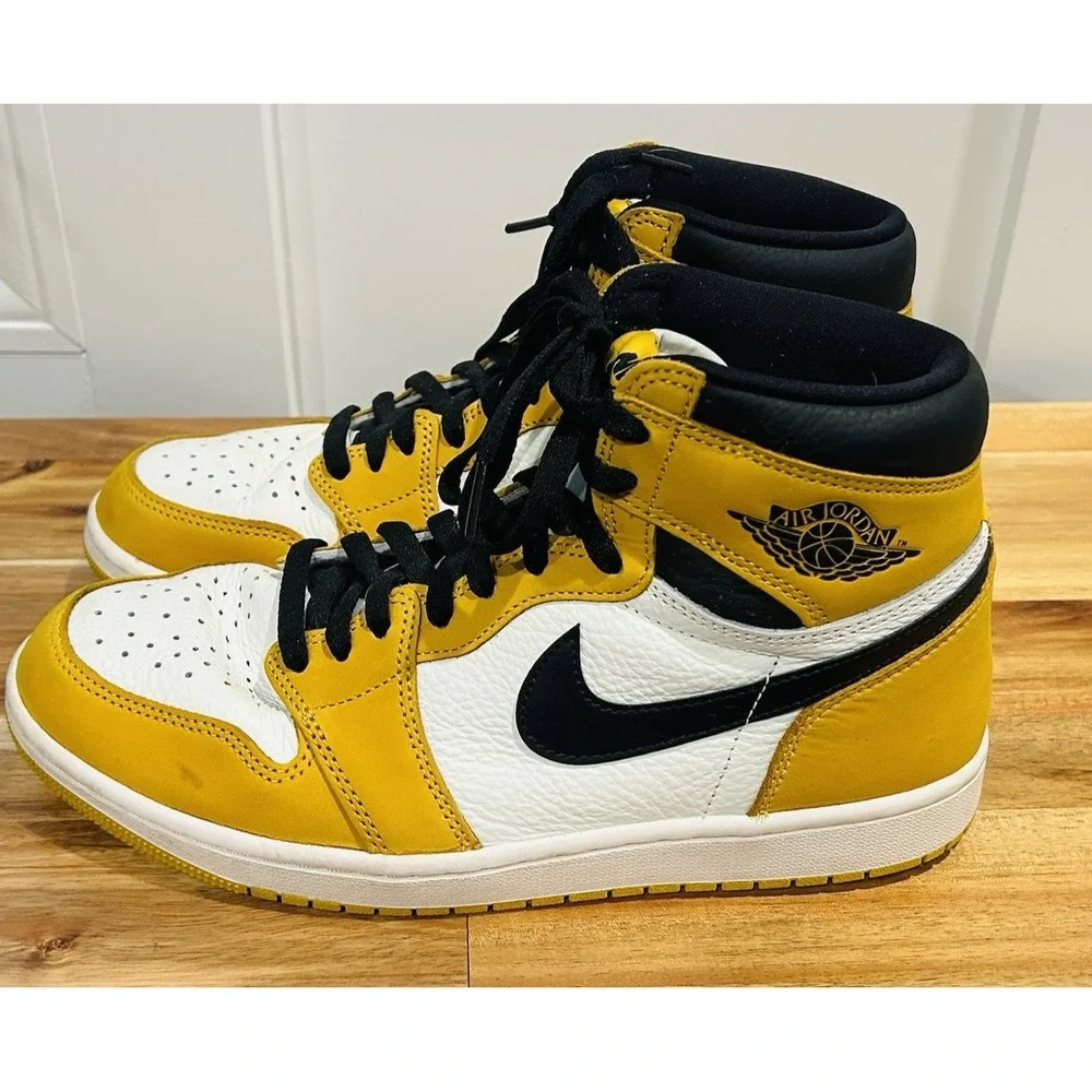 Nike Air Jordan 1 Retro High OG Yellow Ochre Men's Size 9.5 DZ5485-701